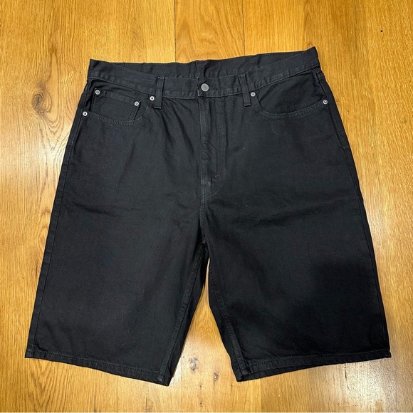 Levi's Men's Dark Denim Shorts - Picture 4 of 4